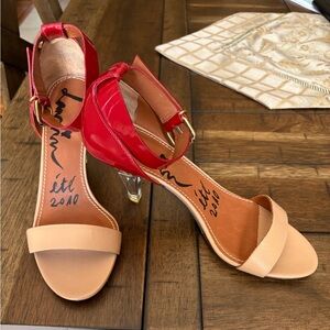 LANVIN Vero Cuoio Made in Italy Red Patent Ankle strap, Lucite Heels SZ 36 1/2.